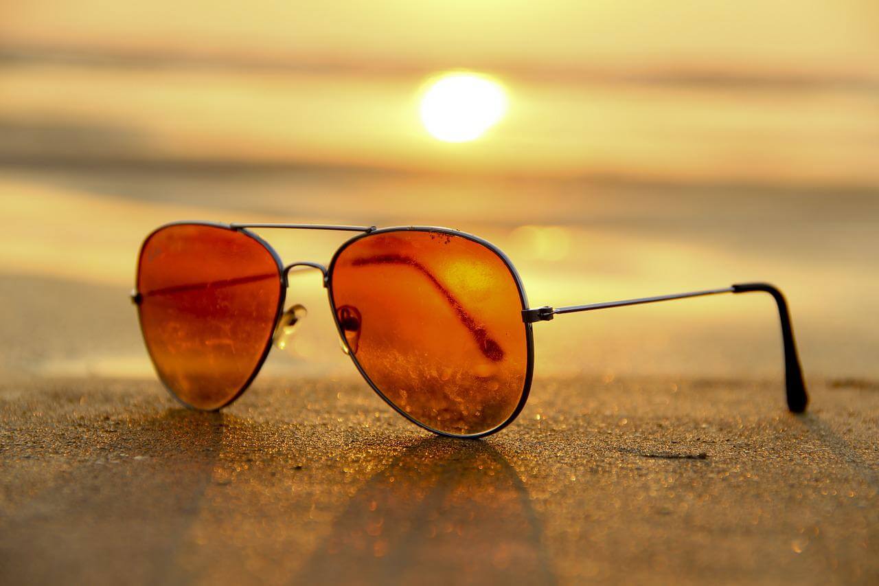 Historia de las gafas de sol: un accesorio centenario - Grupo