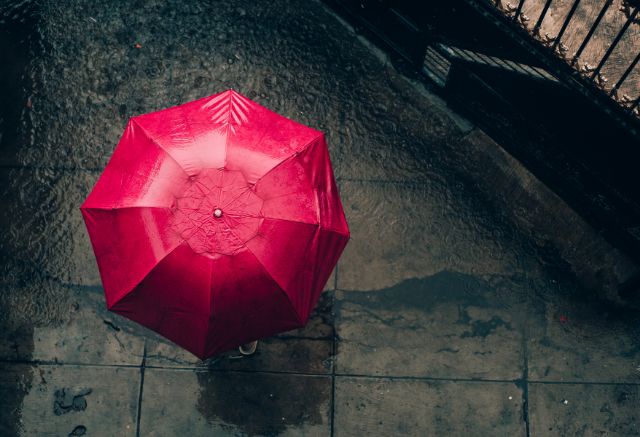 Historia del paraguas: conoce el origen de este artículo publicitario