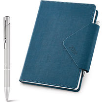 Agenda vertix polipiel cierre imantado y boli 14 8 x 21 cm dp personalizada Agenda vertix polipiel cierre imantado y boli 14 8 x 21 cm dp personalizada